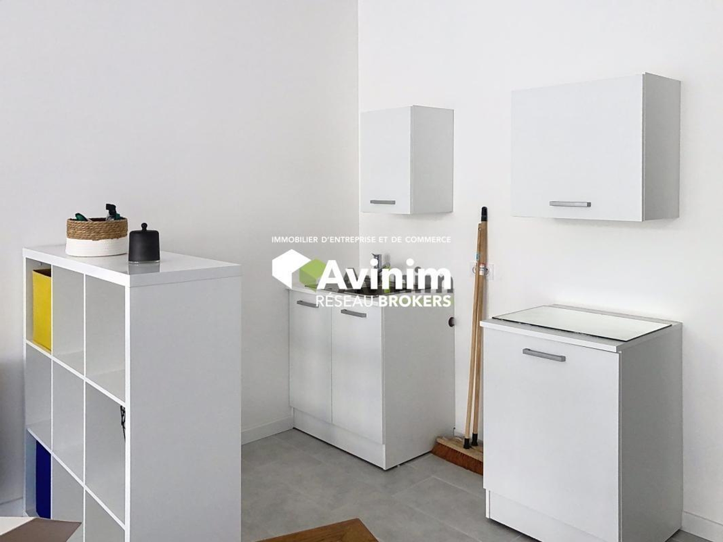 REF1531 REMIREMONT - BUREAU 51 m² - A VENDRE