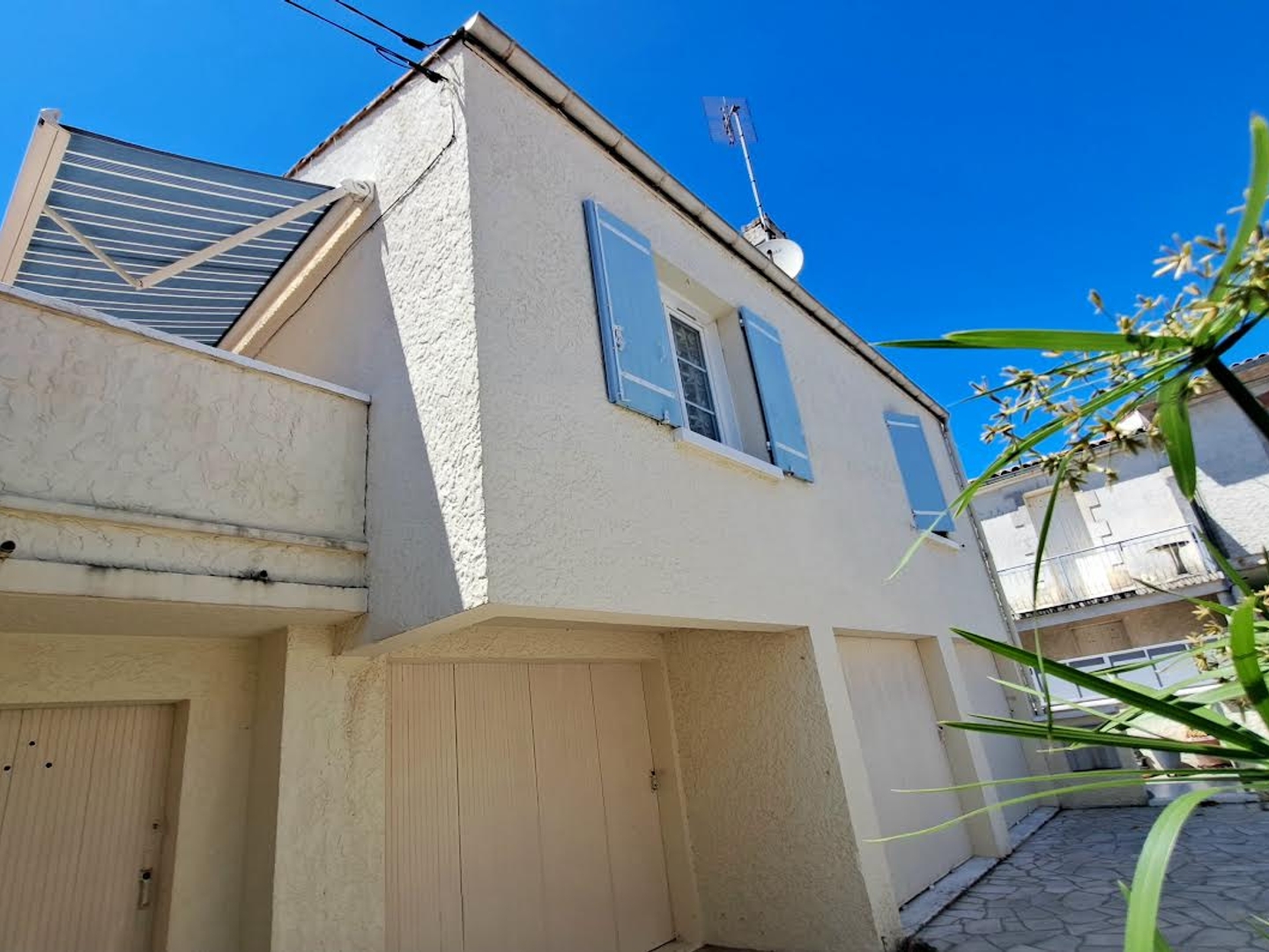 Maison à vendre - 5 pièces - 67m2 - Saint-Georges-De-... (17110)