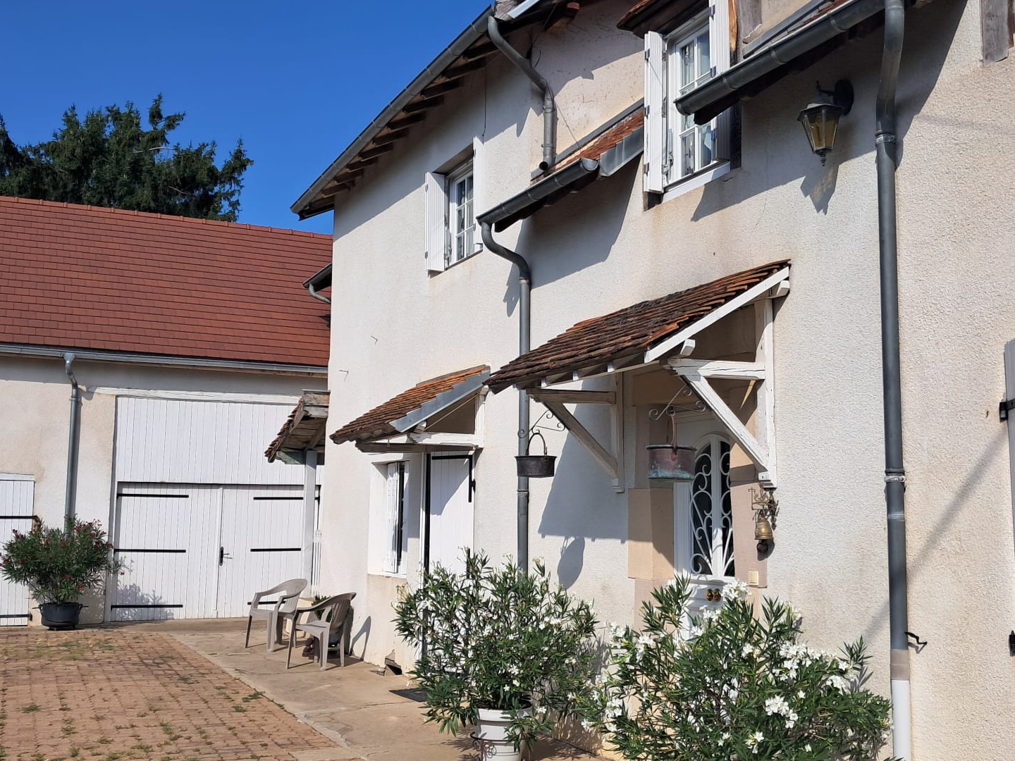 Maison à vendre - 4 pièces - 160m2 - Vendat (03110)