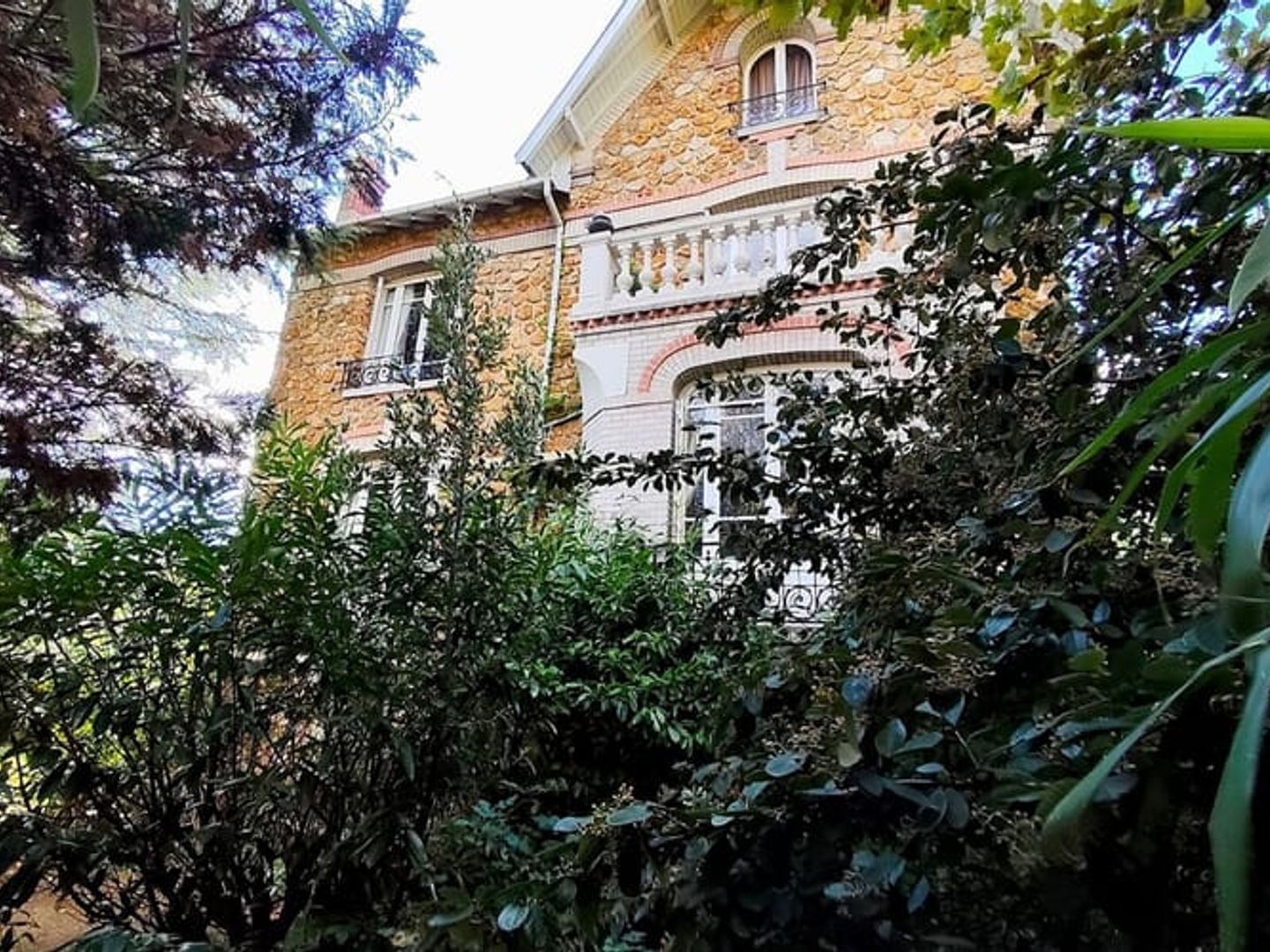 Maison à vendre - 8 pièces - 255m2 - Vaires-Sur-Marne (77360)