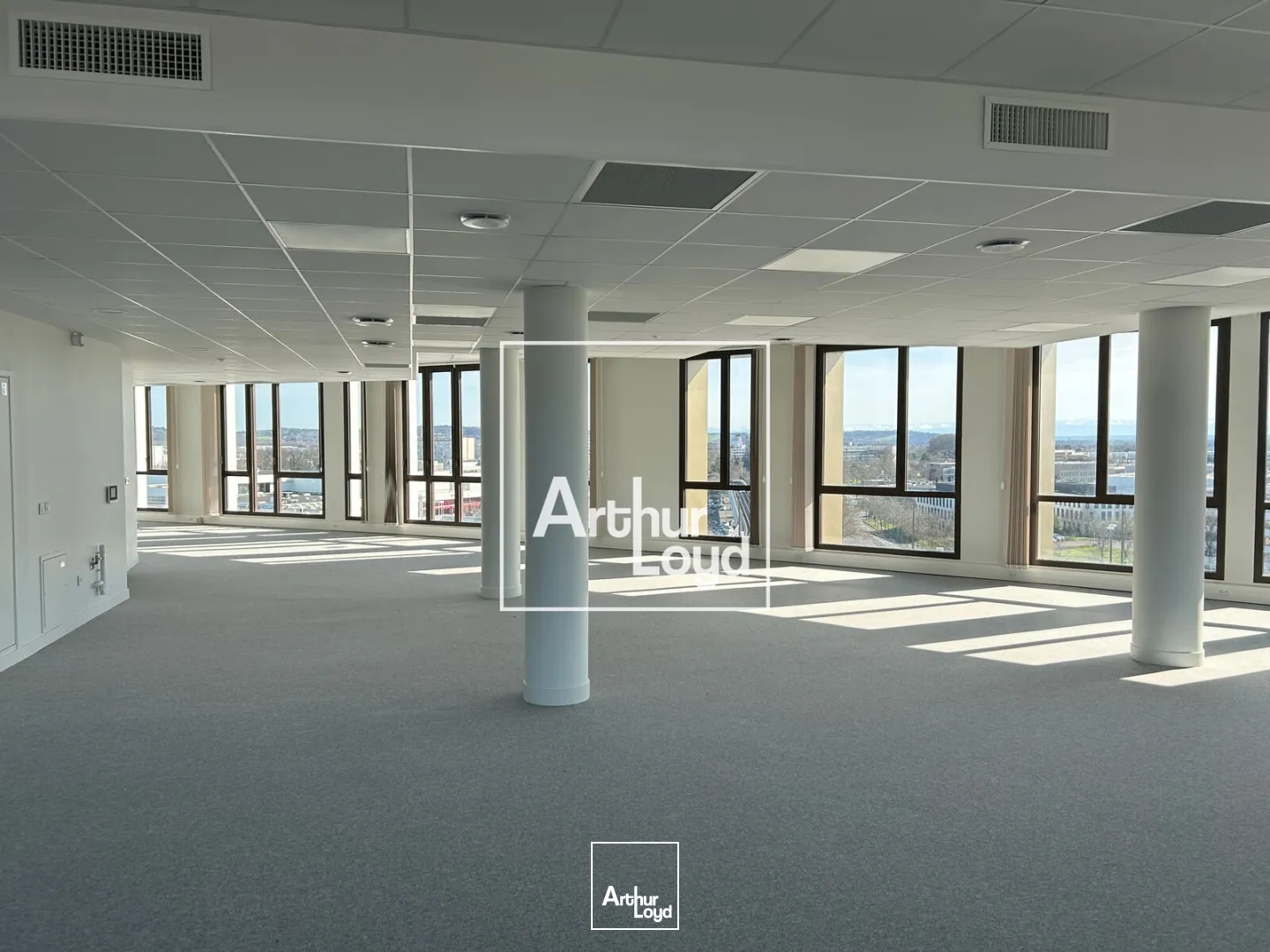 Immeuble à vendre - 2295m2 - Toulouse (31100)