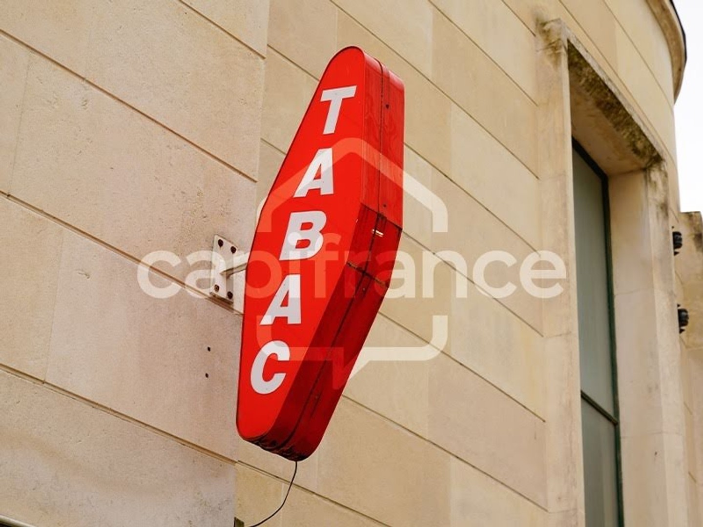 Local 42 m²