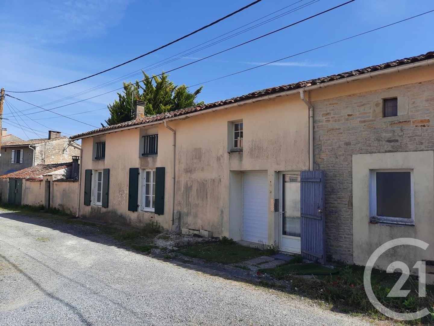 Maison à vendre - 6 pièces - 185m2 - Loubillé (79110)