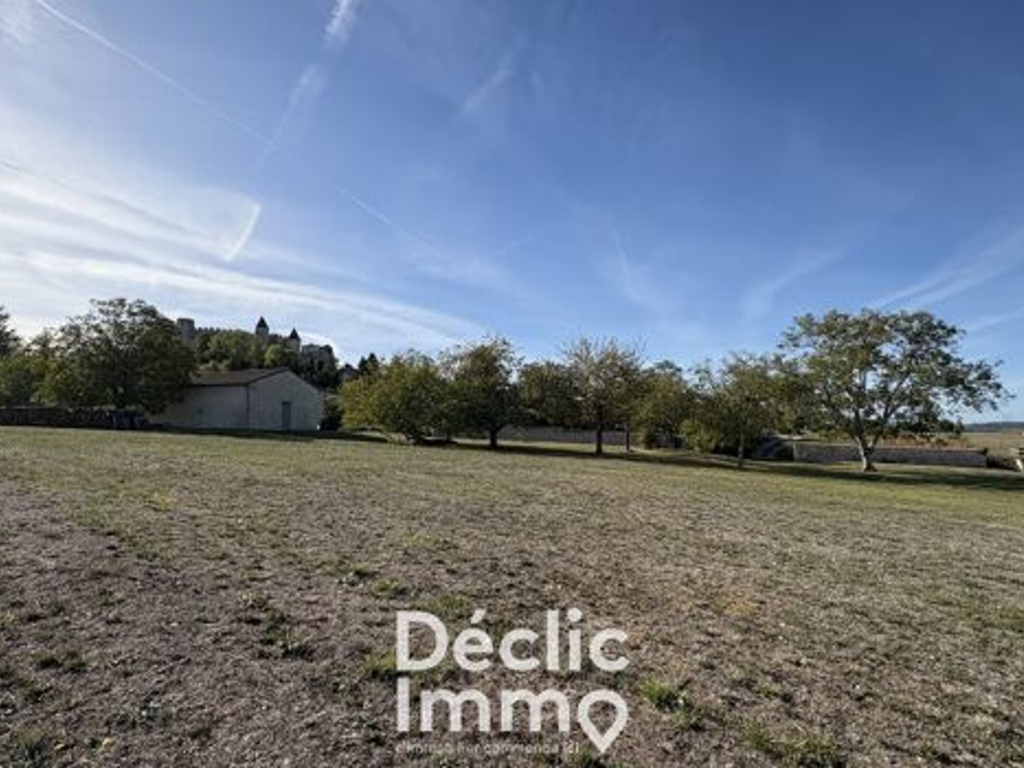Terrain 1500 m²