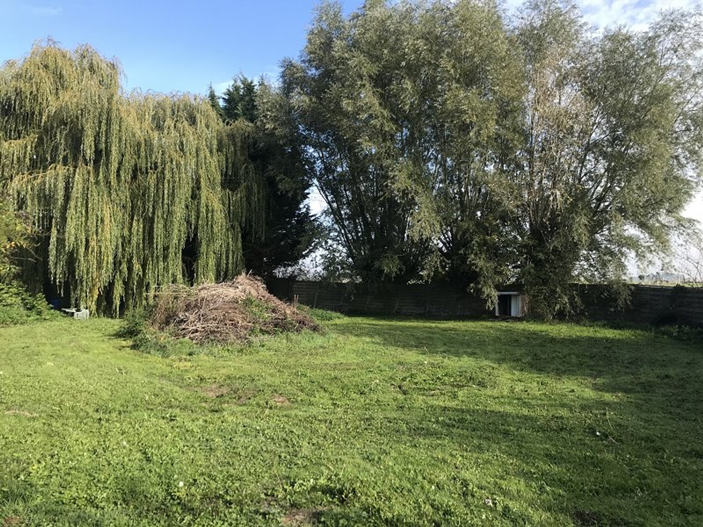 Terrain 600 m²