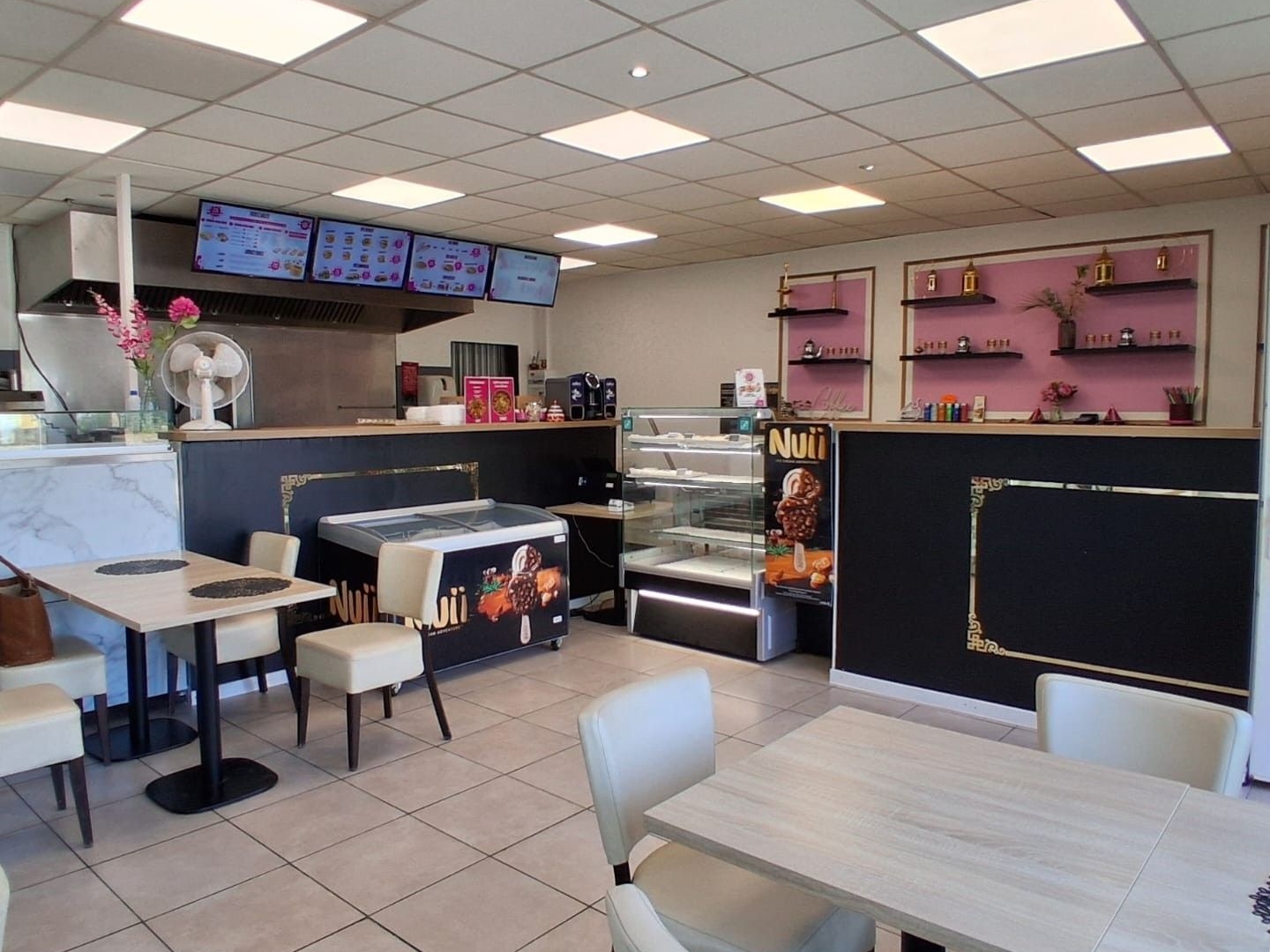 Fonds de commerce 93 m²