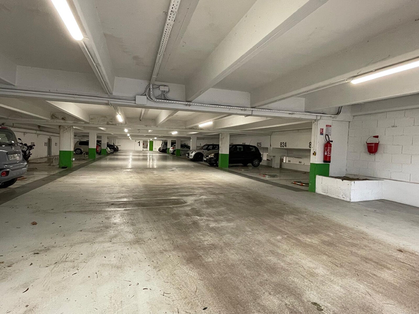 Parking / garage / box à vendre - Reims (51100)