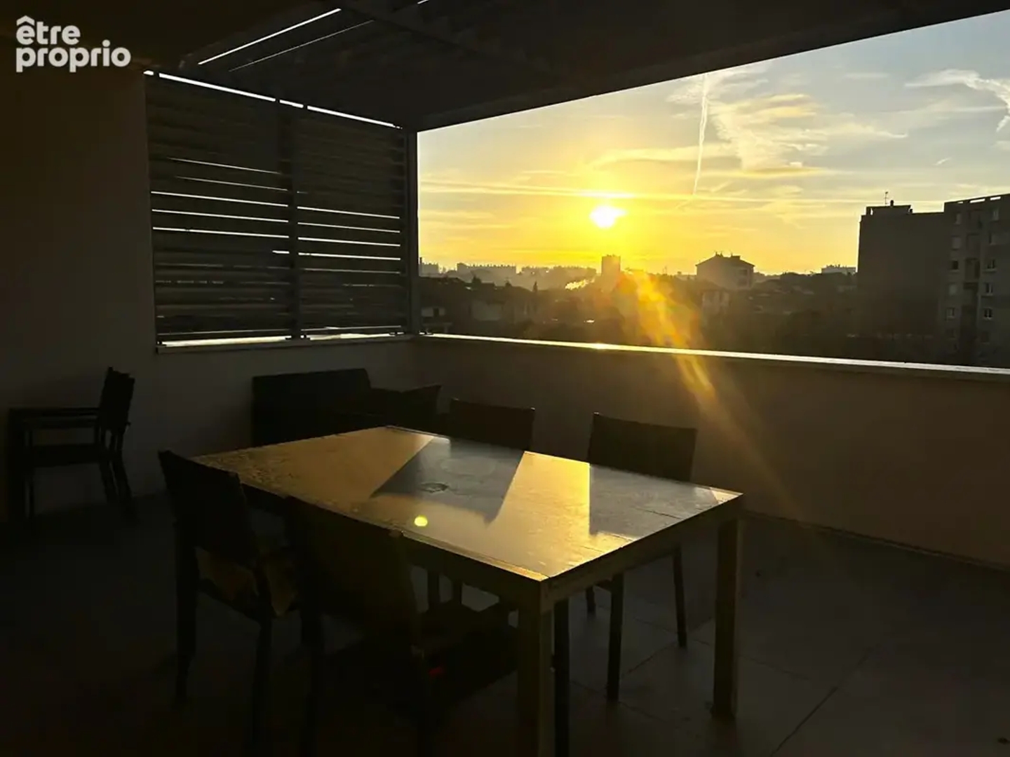 Appartement à vendre - 3 pièces - 73m2 - Bourg-Lès-Valence (26500)