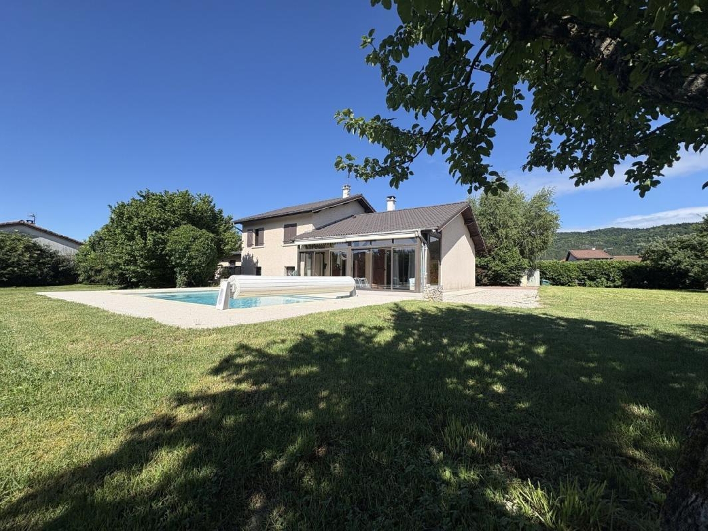 Maison avec piscine et terrain de 4500m2