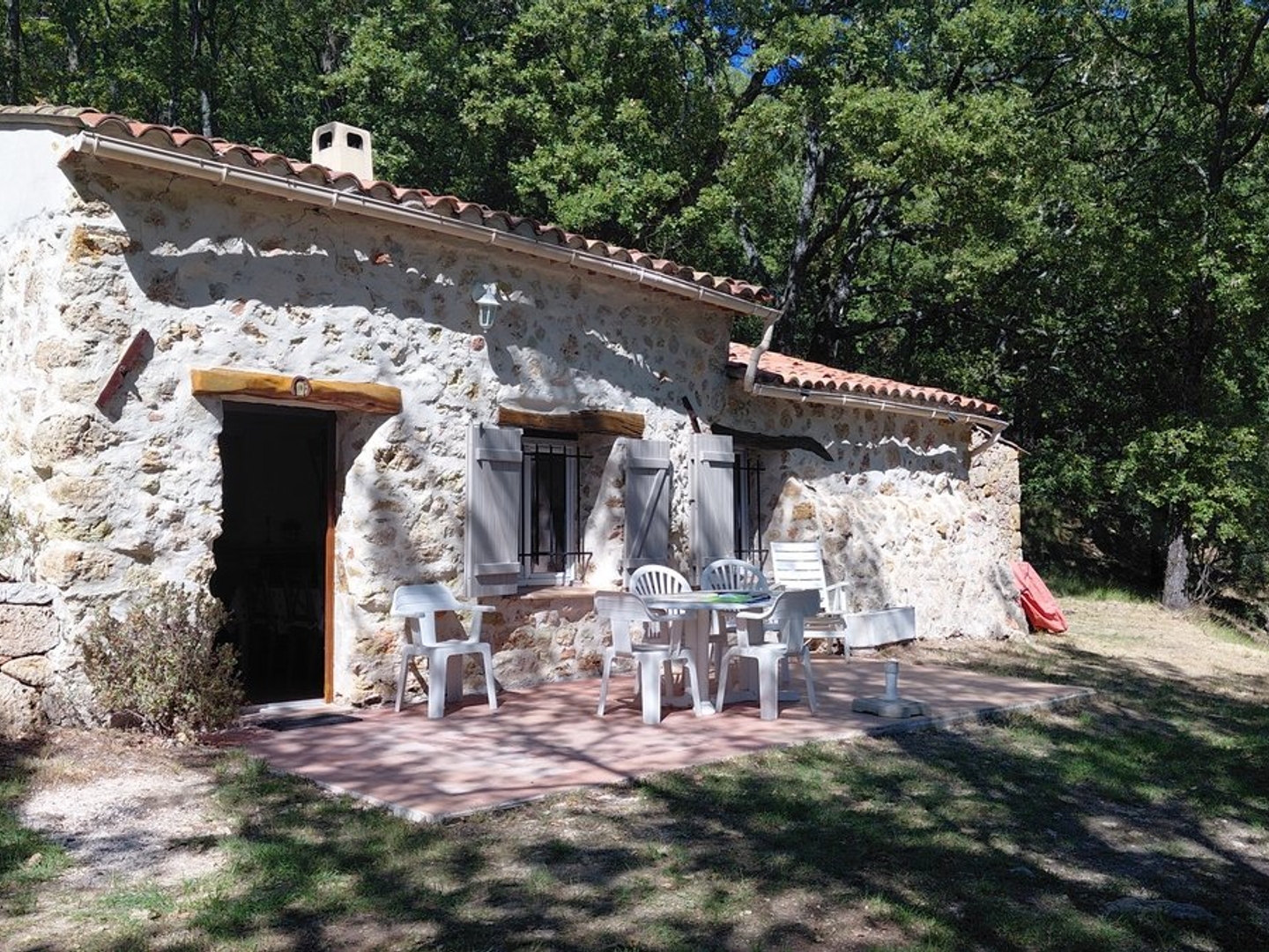 Maison à vendre - 3 pièces - 32m2 - Châteaudouble (83300)