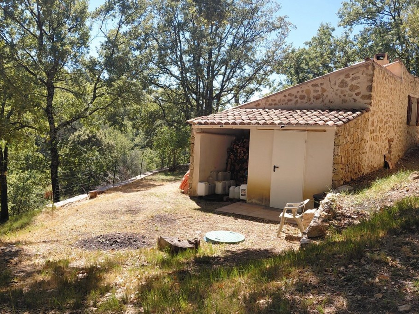 Maison à vendre - 3 pièces - 32m2 - Châteaudouble (83300)