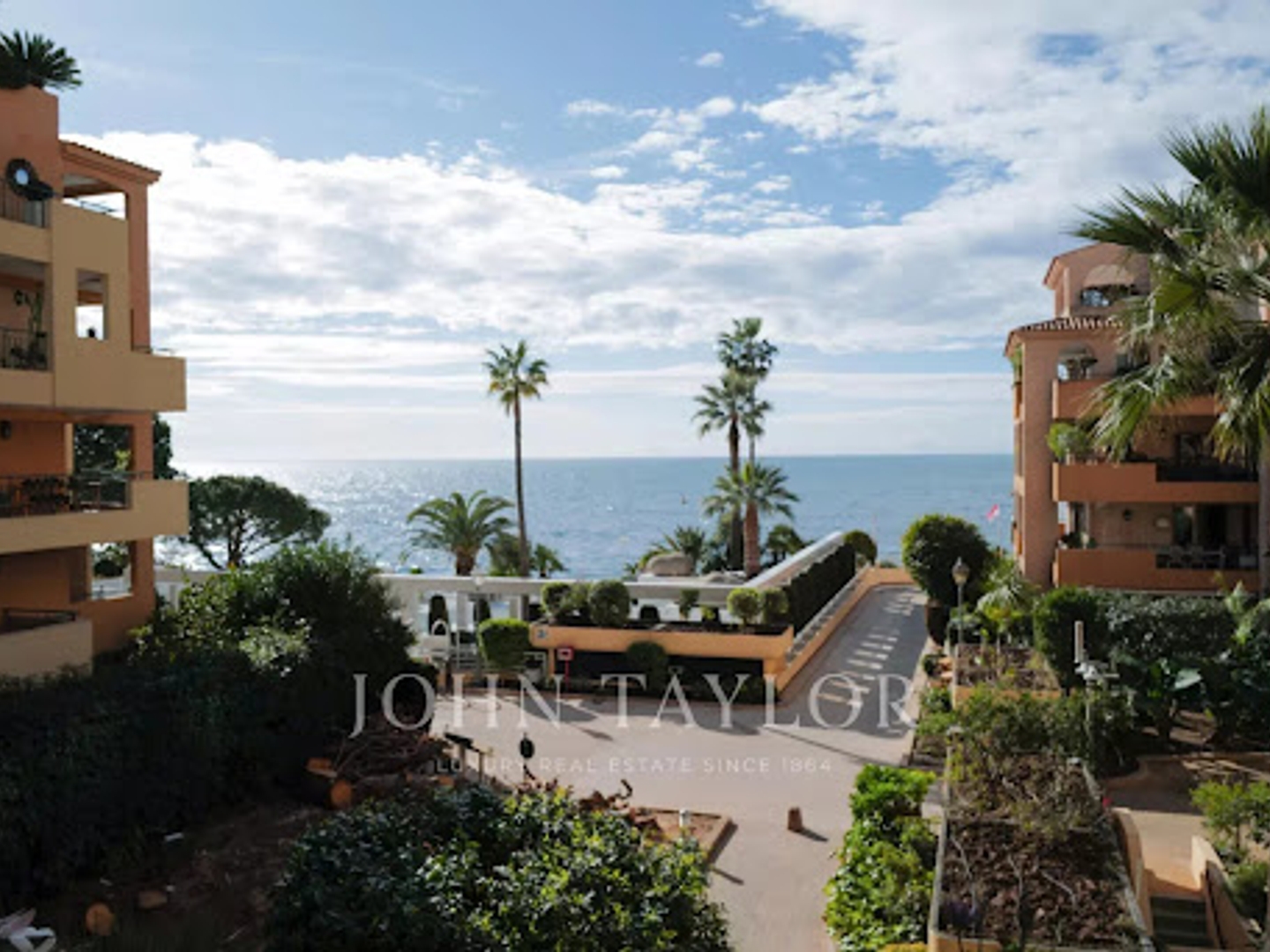 Appartement 5 pièces 220 m²
