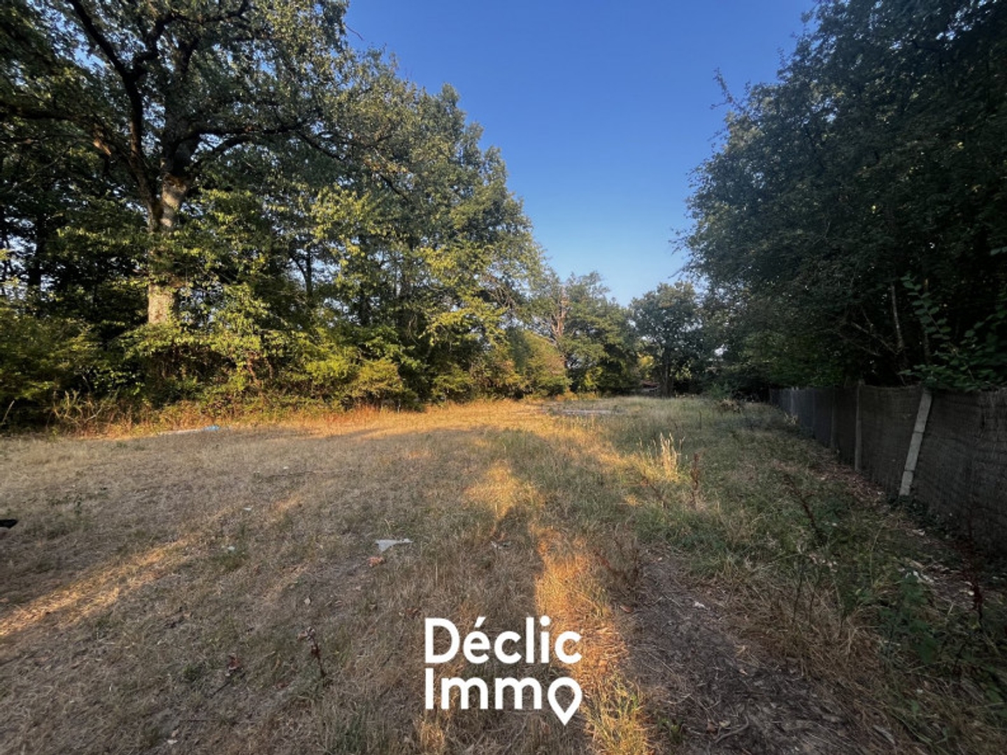 Terrain constructible 1843 m²