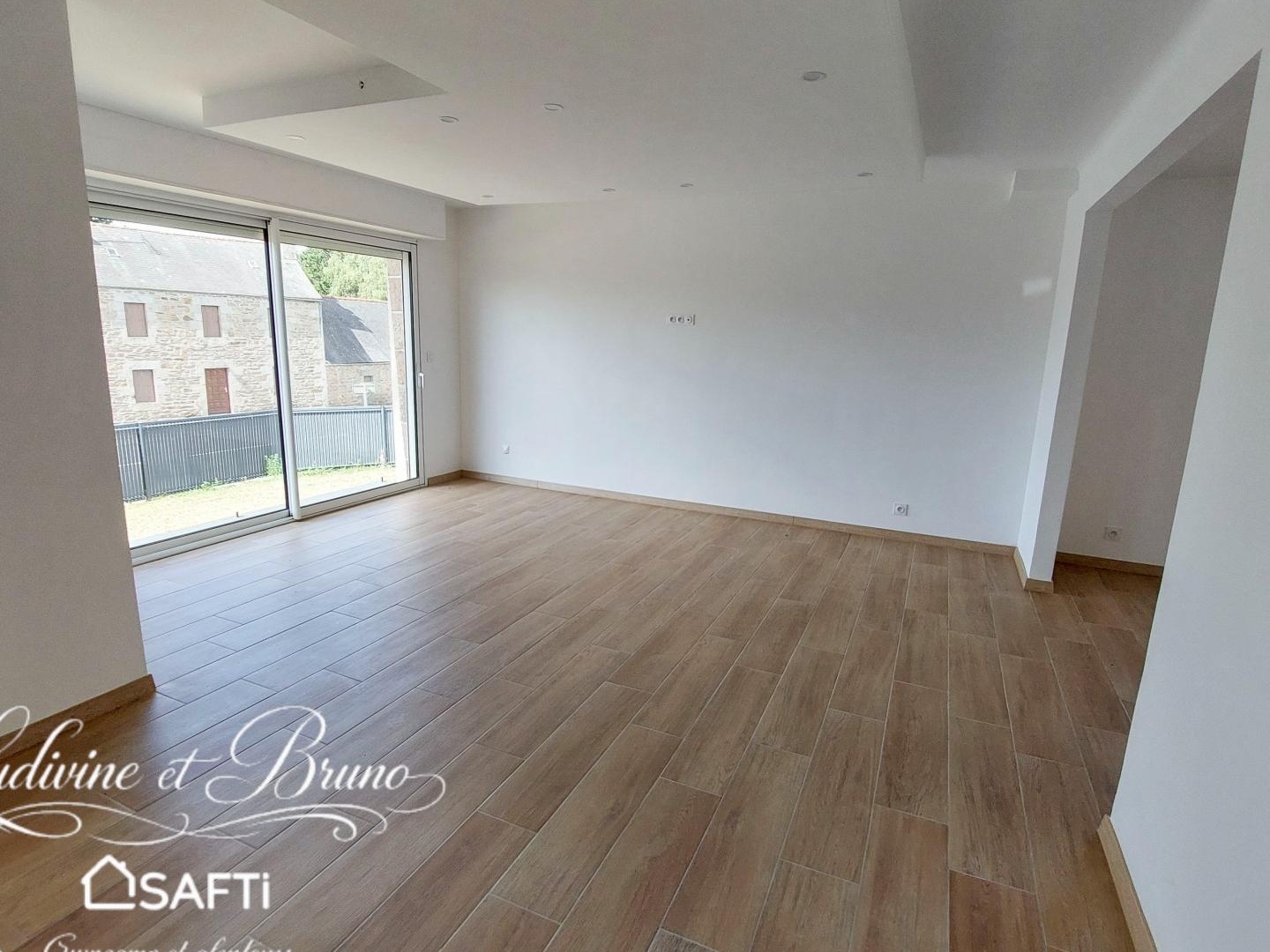 Maison à vendre - 9 pièces - 151m2 - Belle-Isle-En-Terre (22810)
