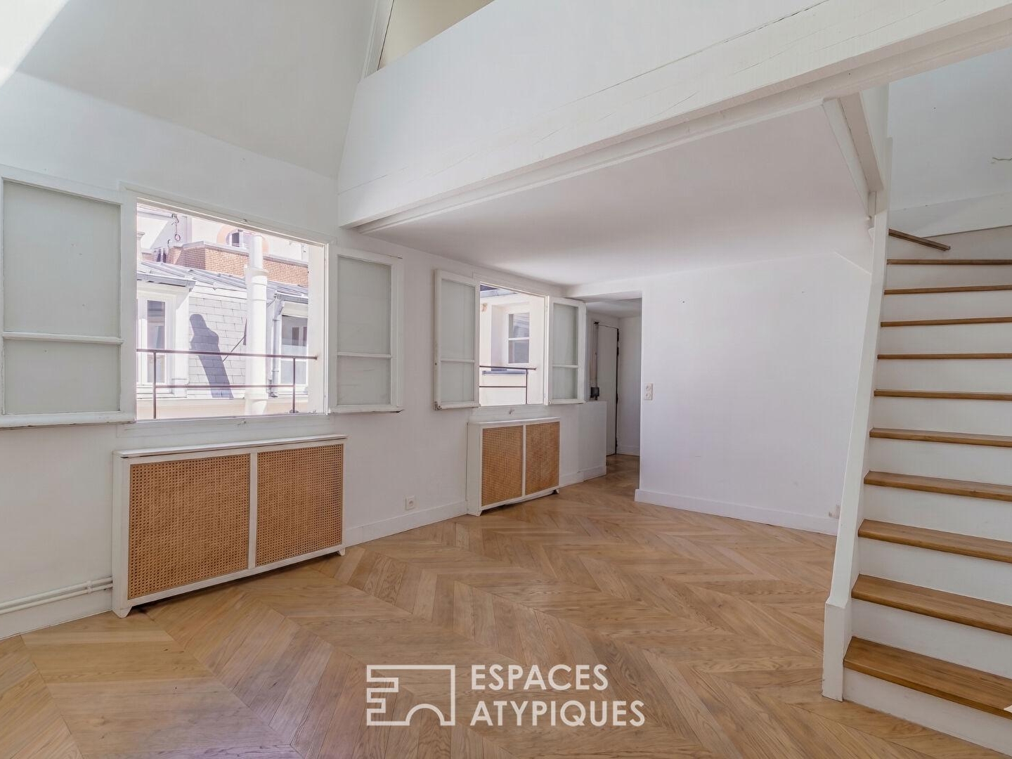Studio avec mezzanine en dernier étage