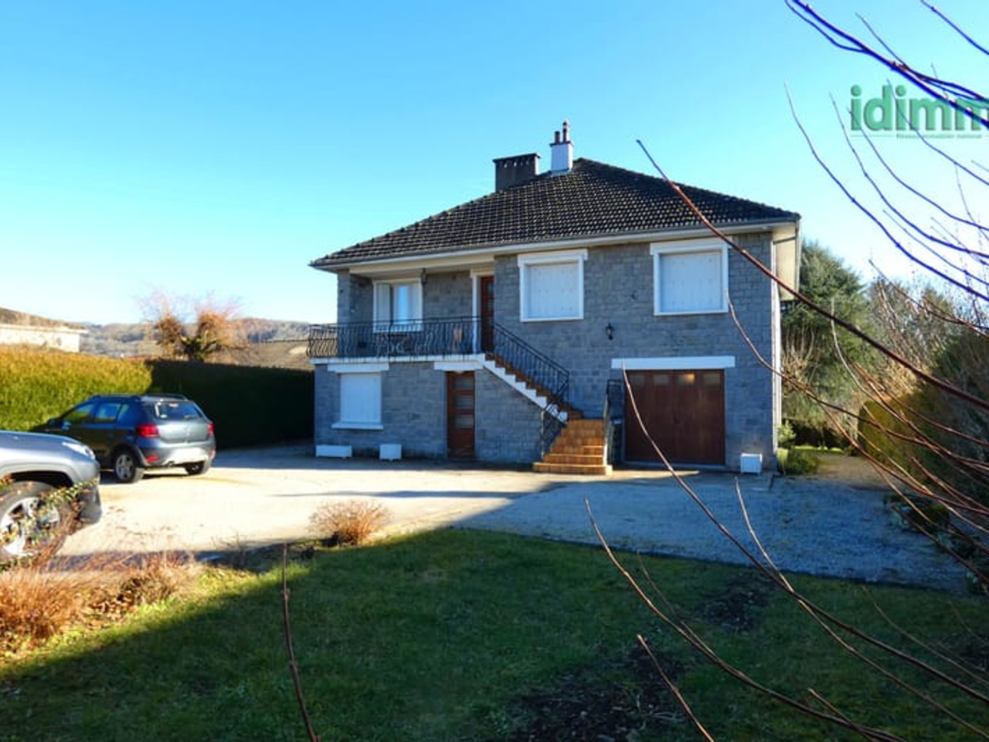 MAISON EN PIERRE