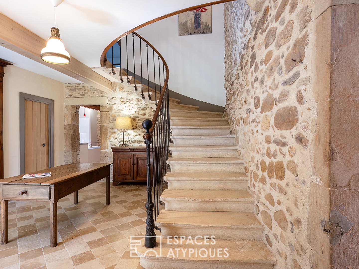 Maison à vendre - 8 pièces - 365m2 - Montoison (26800)