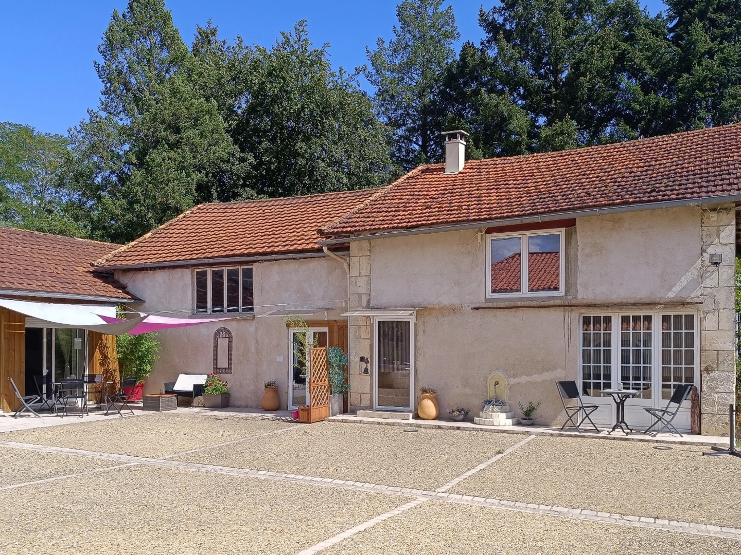 Propriété 8 pièces 224 m²