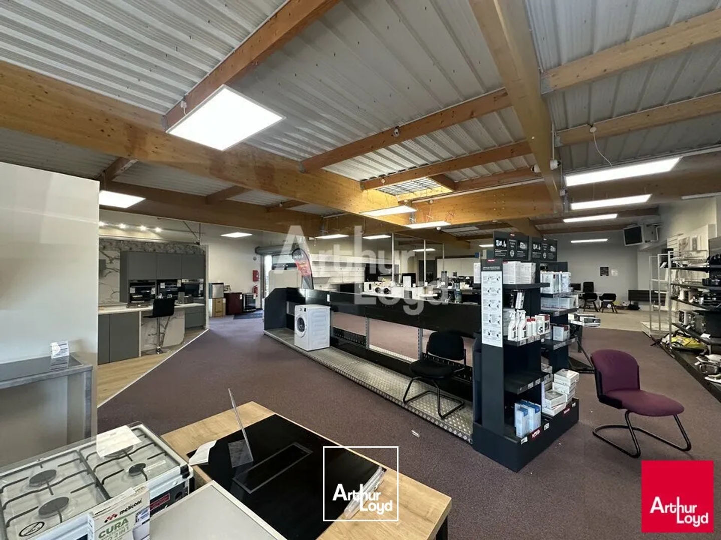 Locaux à vendre - 590m2 - Vitré (35500)