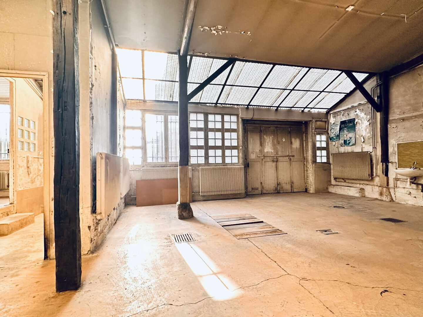 Parking / garage / box à vendre - 116m2 - Paris 10e (75010)