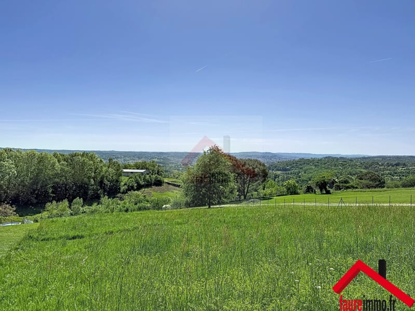TERRAIN AVEC VUE IMPRENABLE