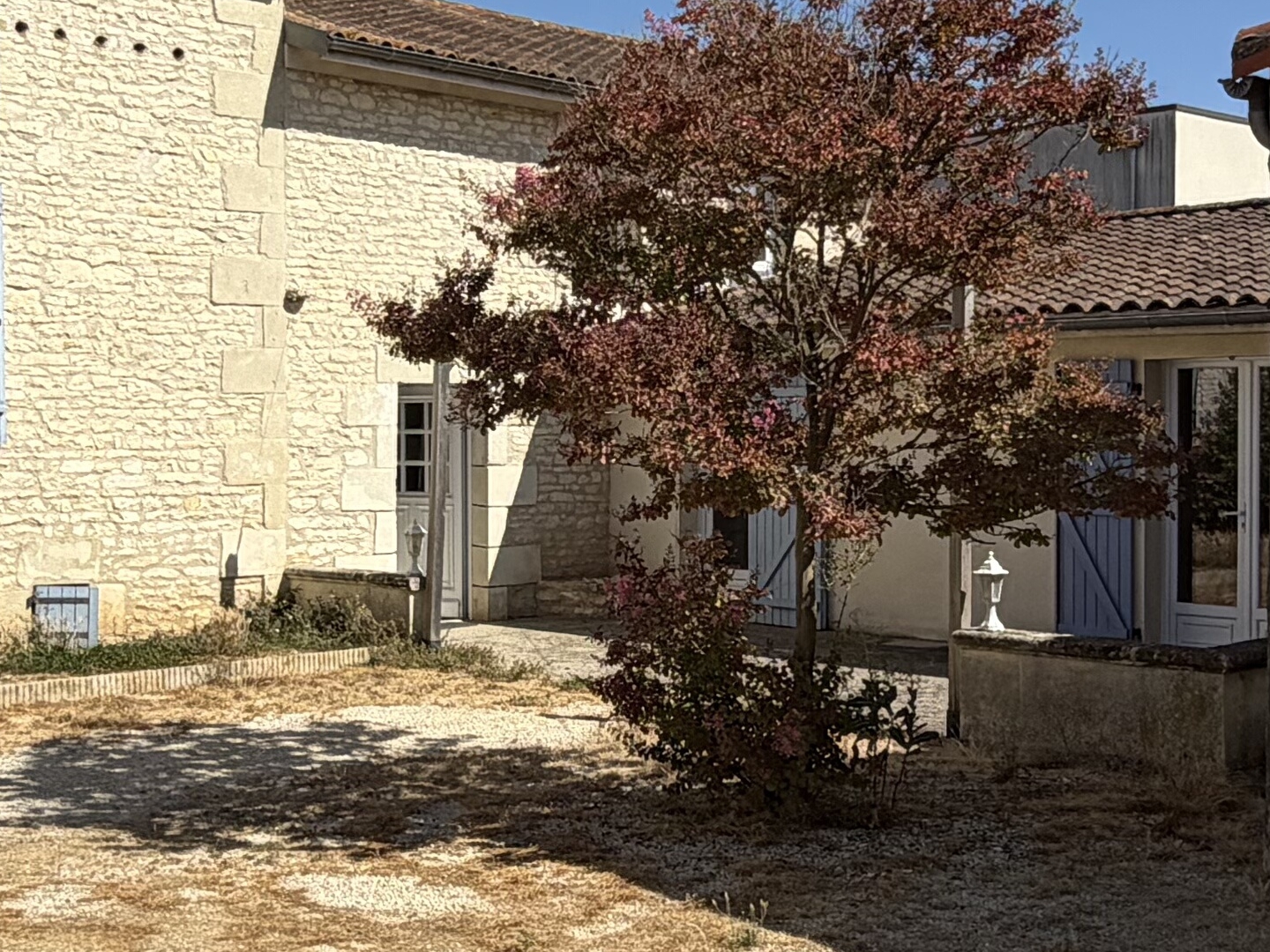 Maison à vendre - 5 pièces - 169m2 - Chabournay (86380)