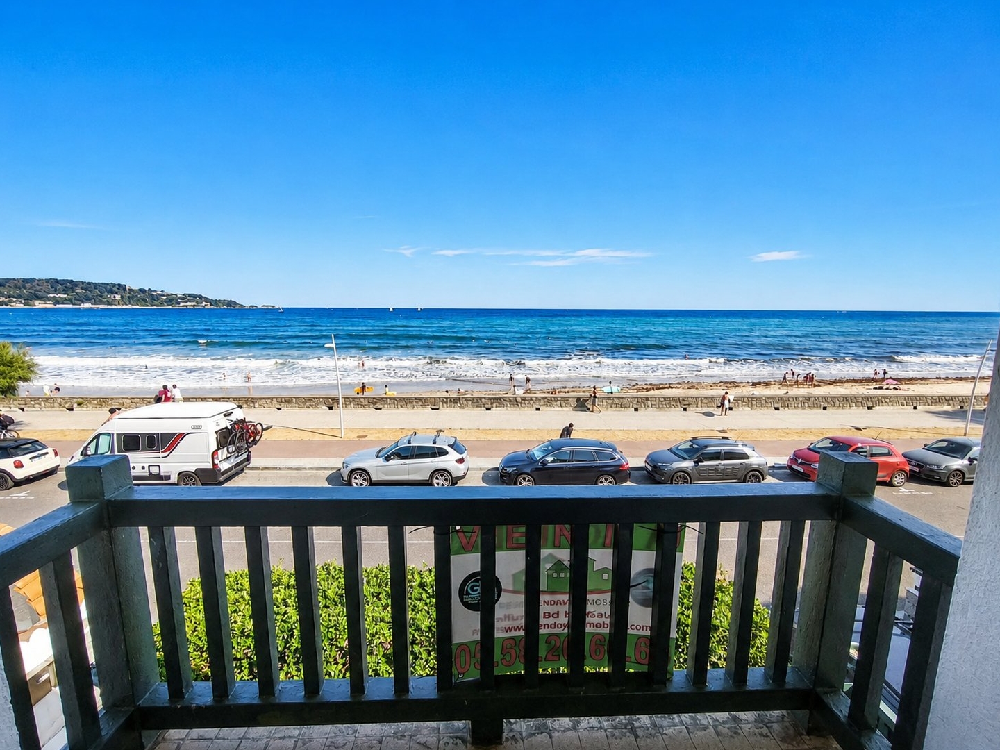 APPARTEMENT EN FRONT DE MER