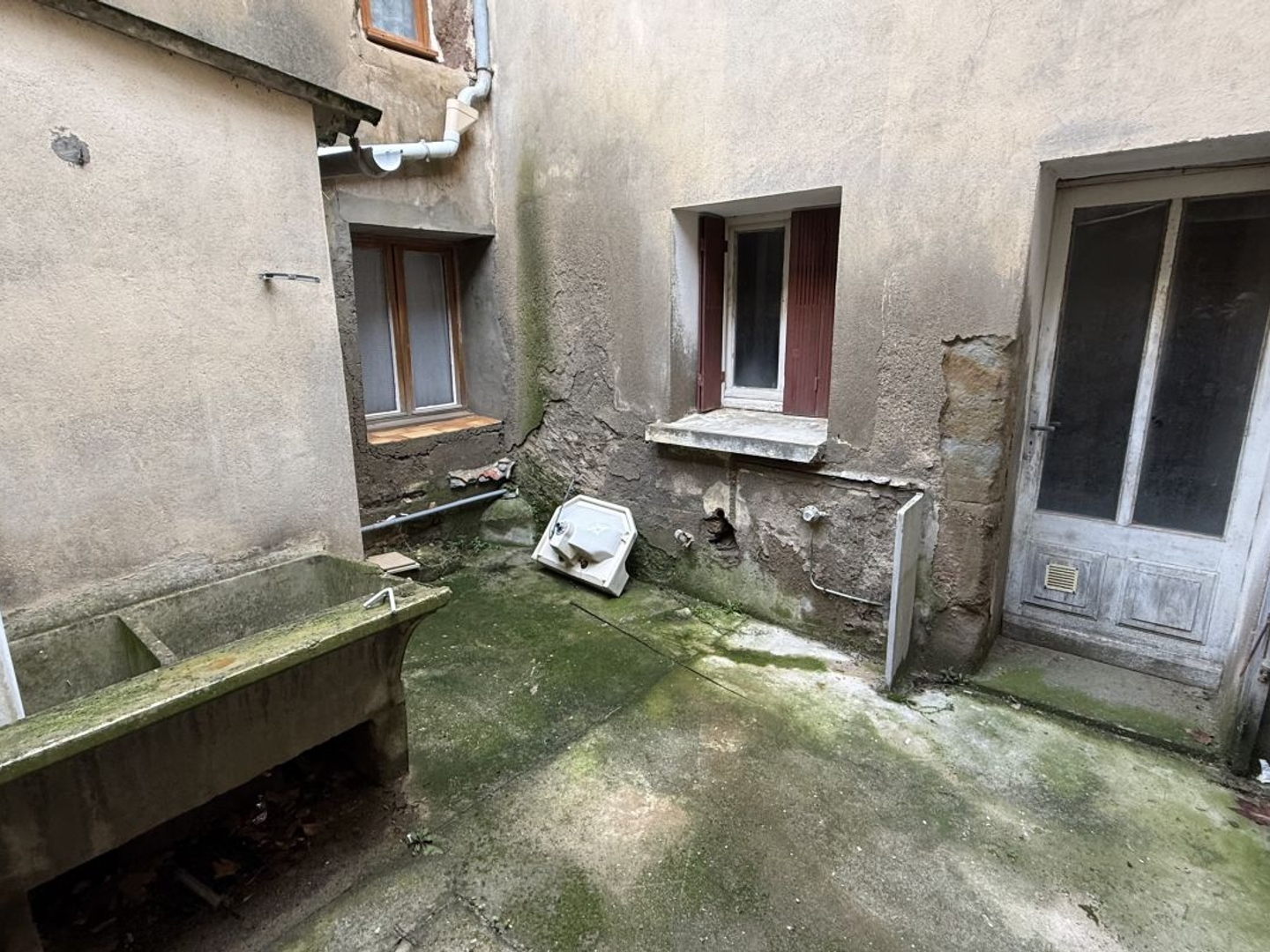 Maison à usage de local professionnel