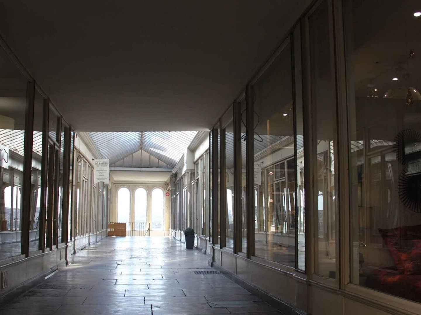 Magasin à vendre - 320m2 - Auxerre (89000)