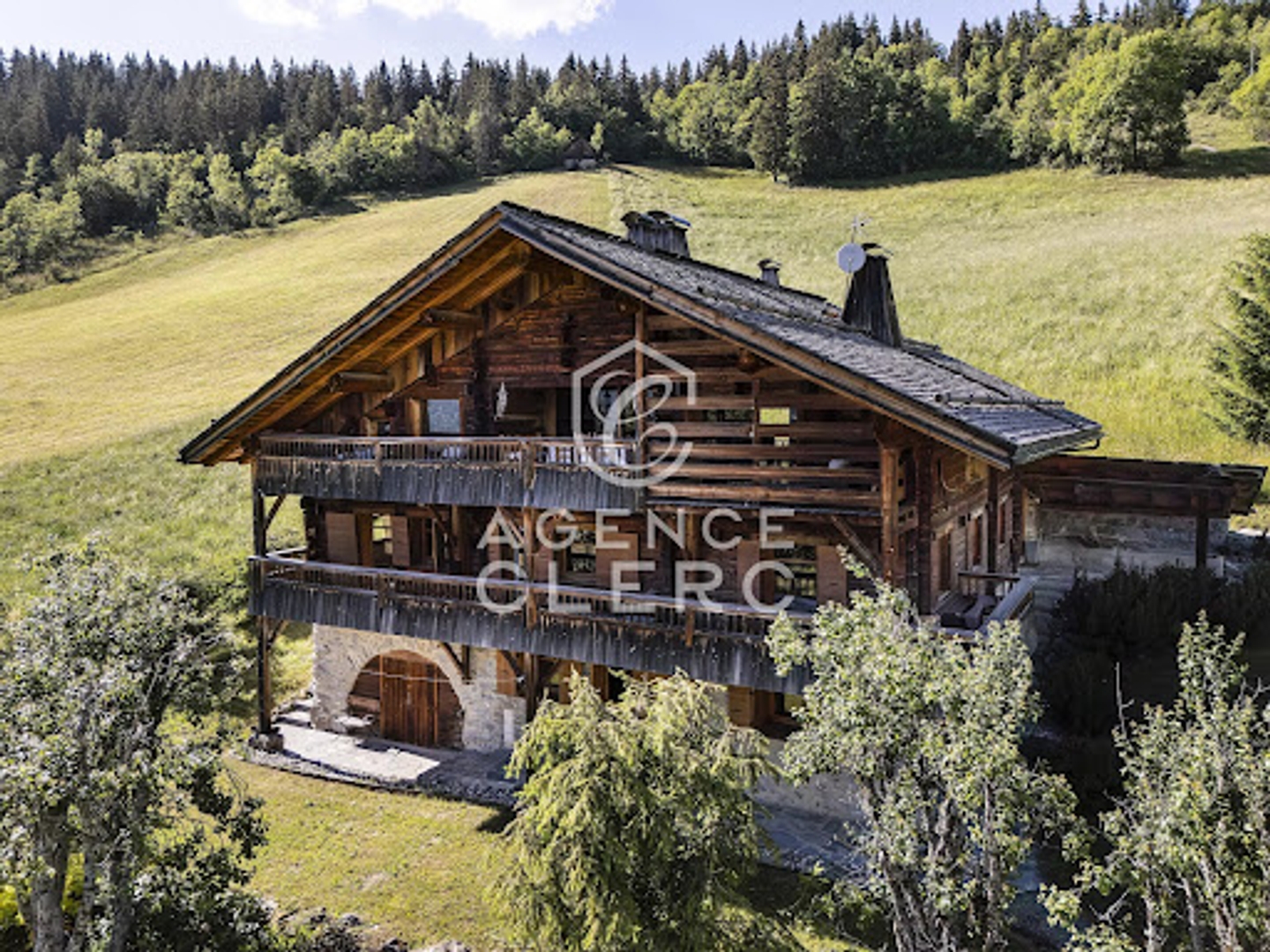 Maison à vendre - 8 pièces - 300m2 - La Clusaz (74220)