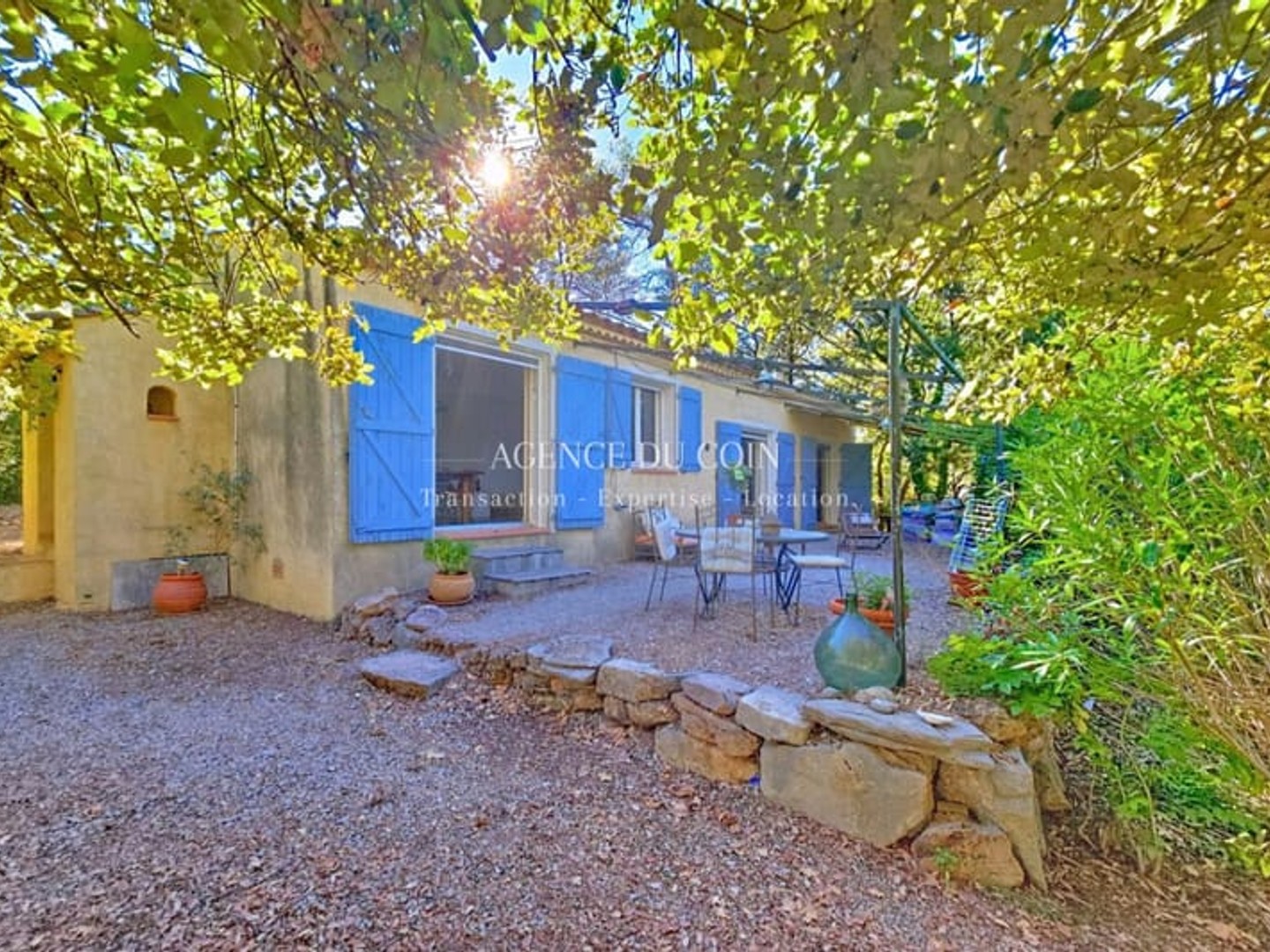 Superbe maison individuelle de plain-pied disponible à la vent