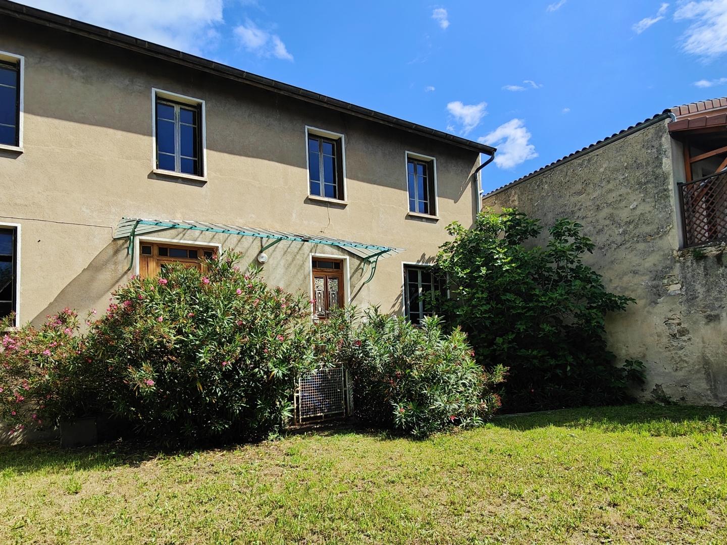 Maison a rénover avec terrain possibilité 2 habitations