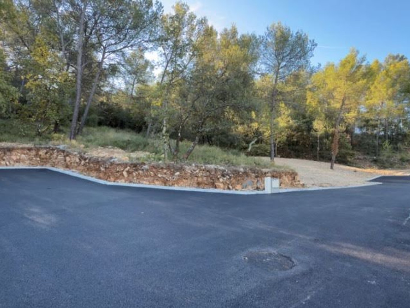 Terrain 964 m²