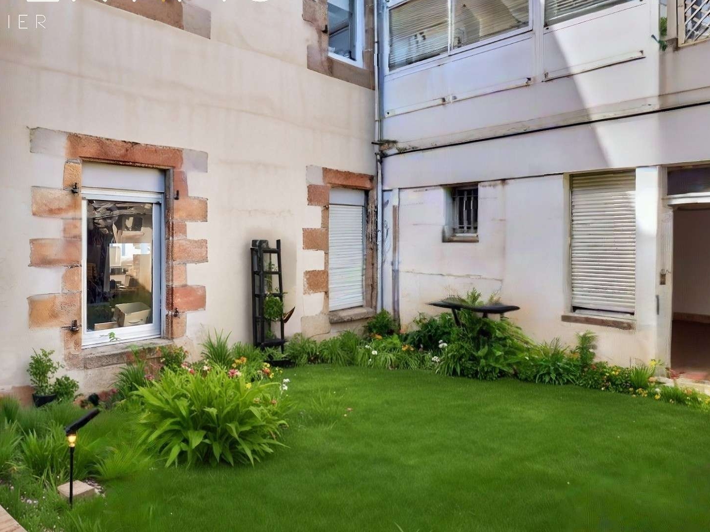 Immeuble 7 pièces 143 m²