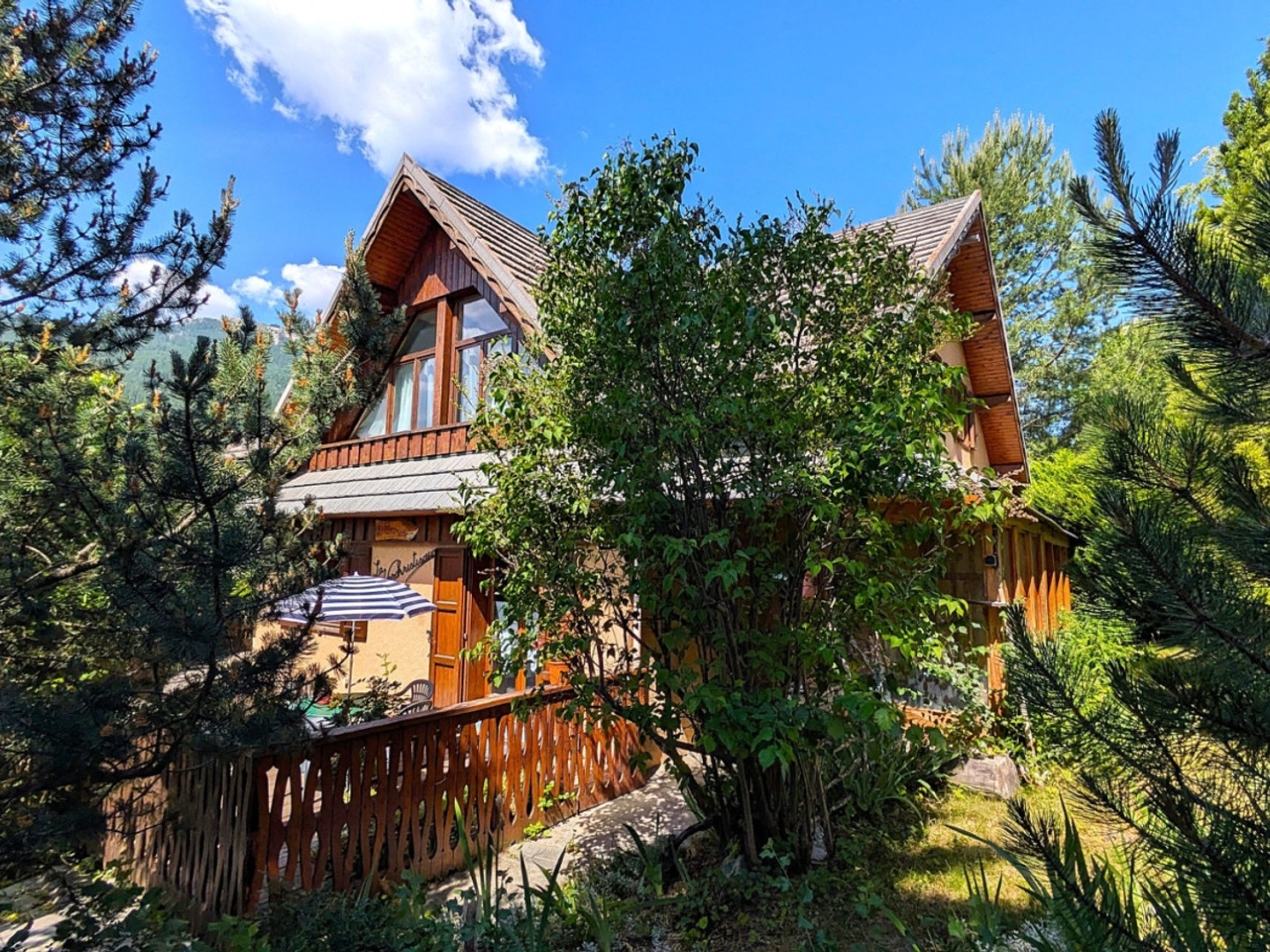Briançon–Jplie maison de 146 m² avec vue dominante