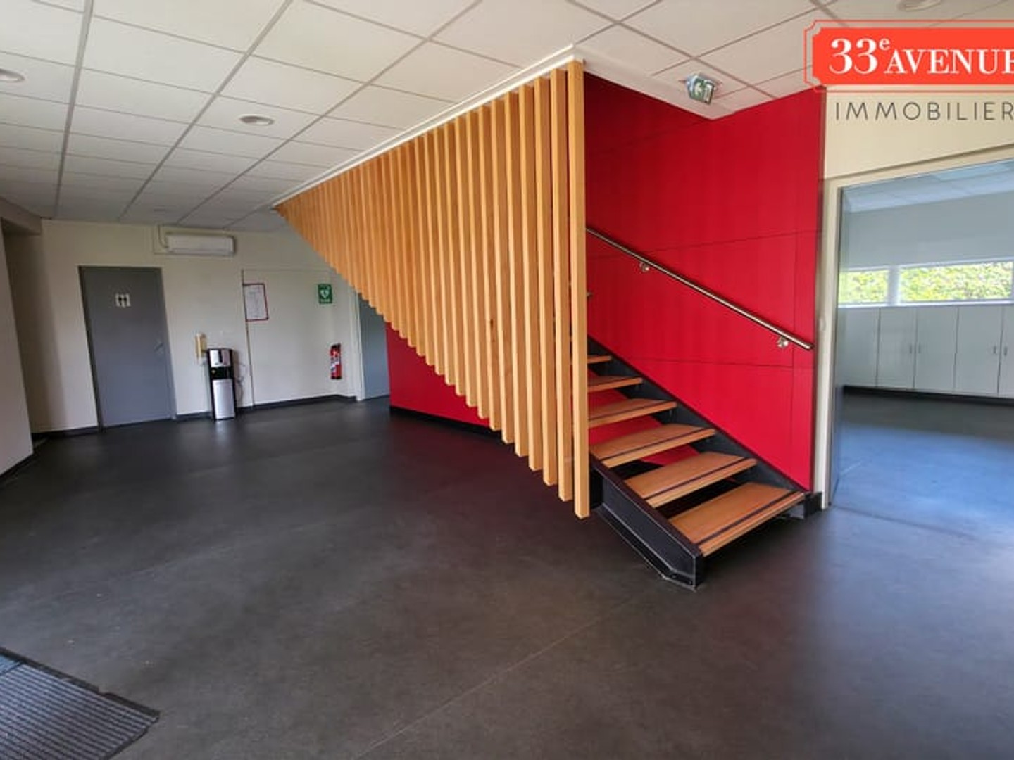 VILLENAVE D ORNON - IMMEUBLE DE BUREAUX INDEPENDANT AVEC FORT POTENTIEL 838 M2 TERRAIN 1790 M2