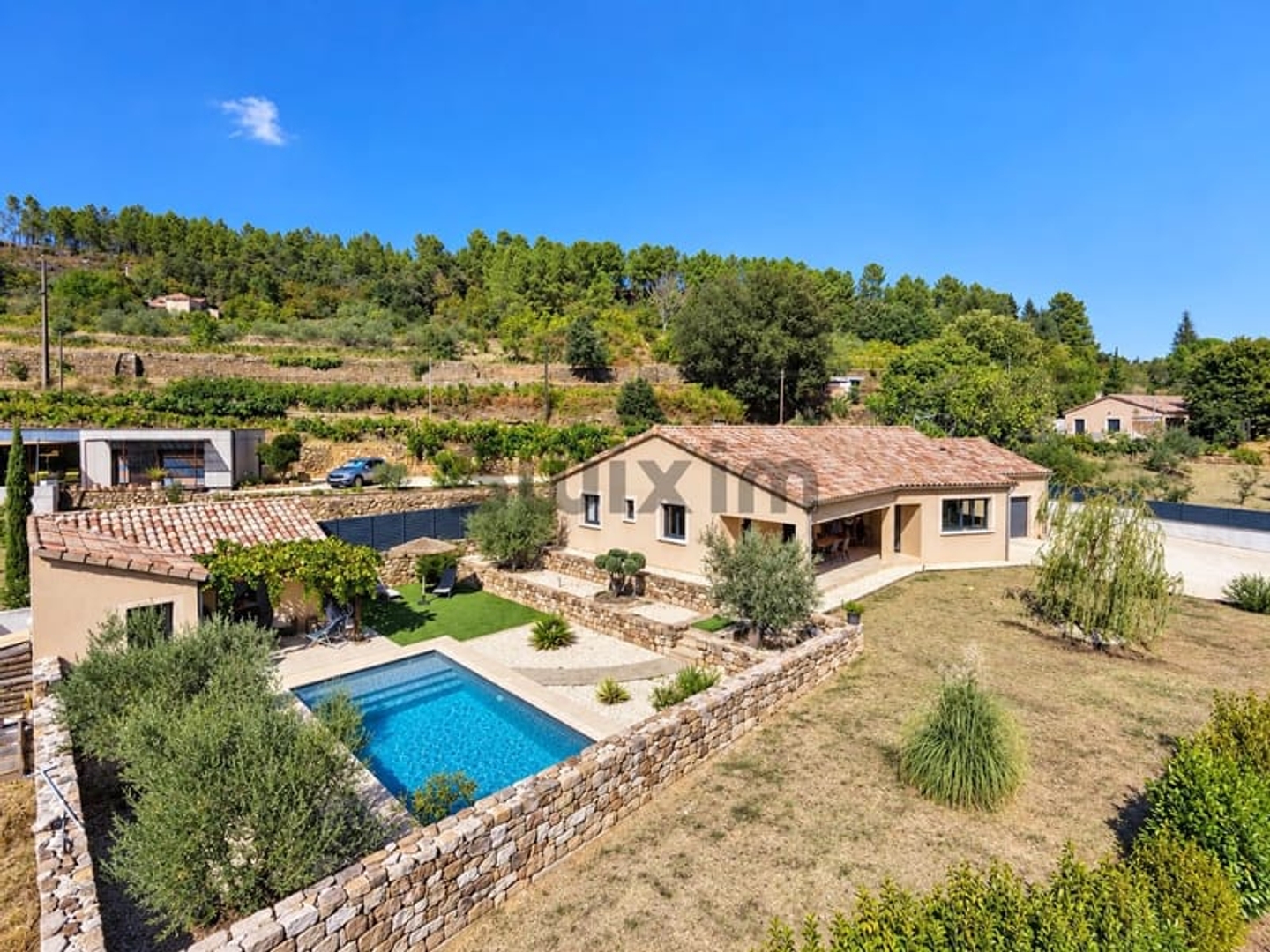 Villa contemporaine de plain-pied avec piscine - Proche Les Vans