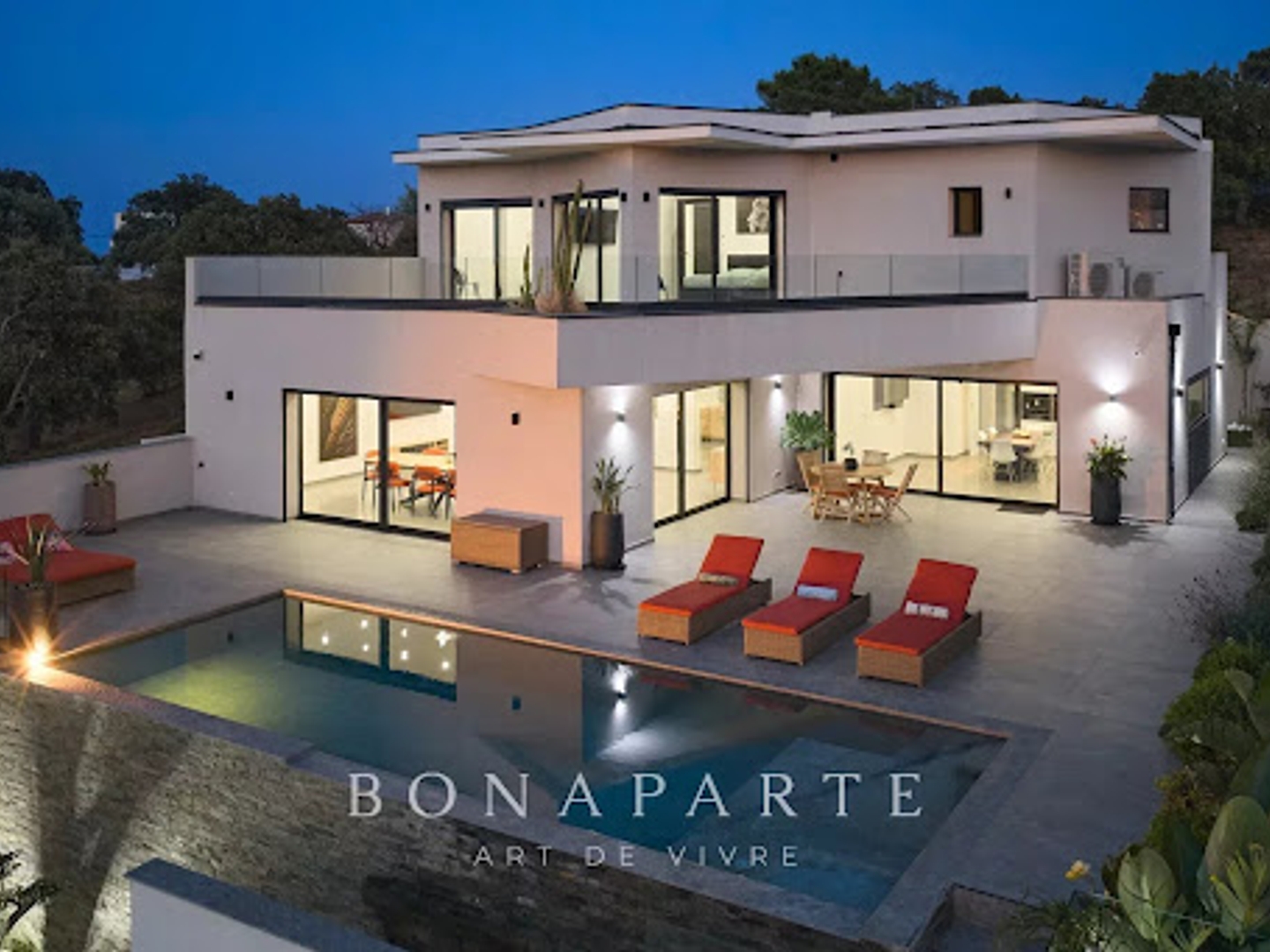 Maison 6 pièces 225 m²
