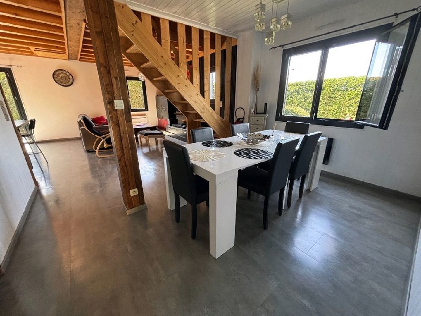 Maison à vendre - 5 pièces - 104m2 - Saint-Cergues (74140)