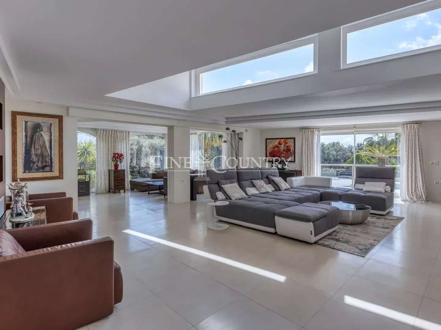 Villa 10 pièces 630 m²