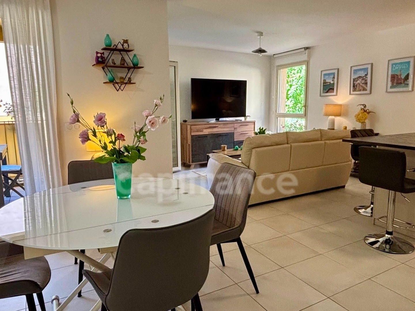 Appartement à vendre 4 pièces HYERES (83) - Plain pied - 2 parkings - 2 terrasses