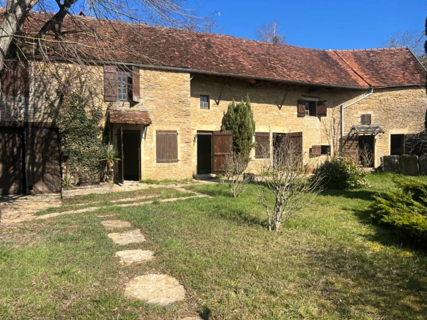 Maison 3 pièces 148 m²