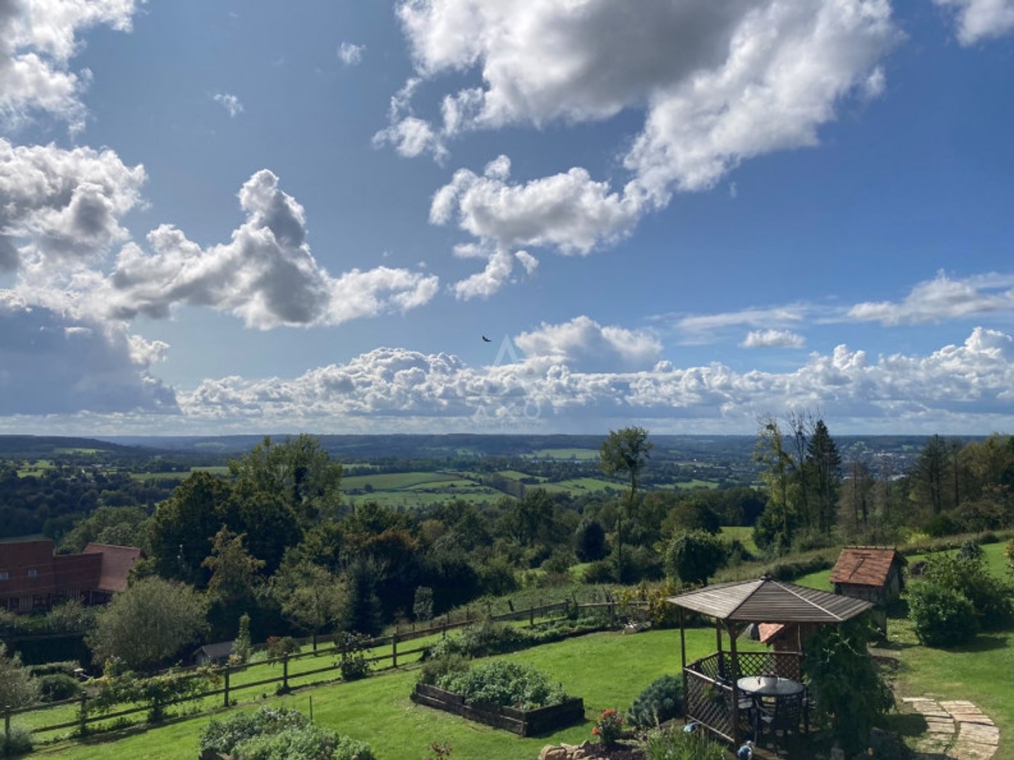 Maison 11 pièces 360 m²