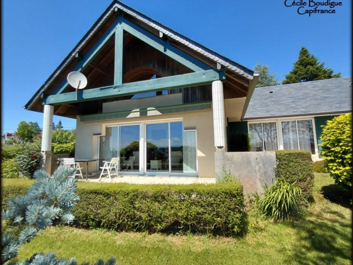 Entre Pau et Tarbes à 7 kms de Soumoulou Maison d'architecte belle vue sur Pyrénées 16000 m² de terrain