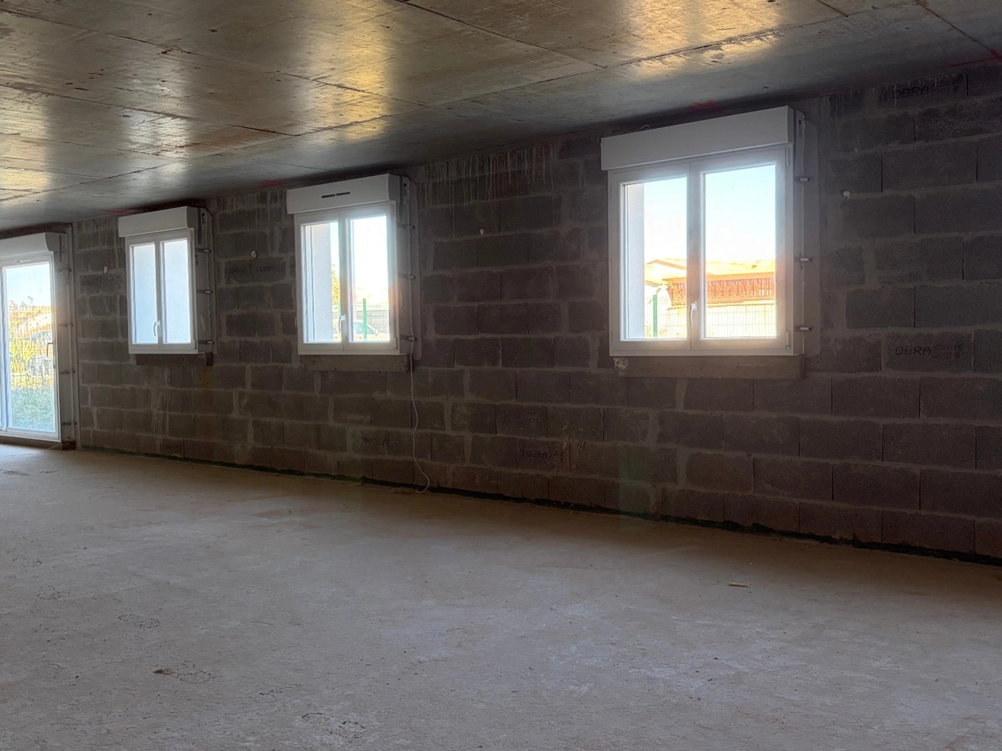 Magasin à vendre - 1 pièce - 100m2 - Luçon (85400)