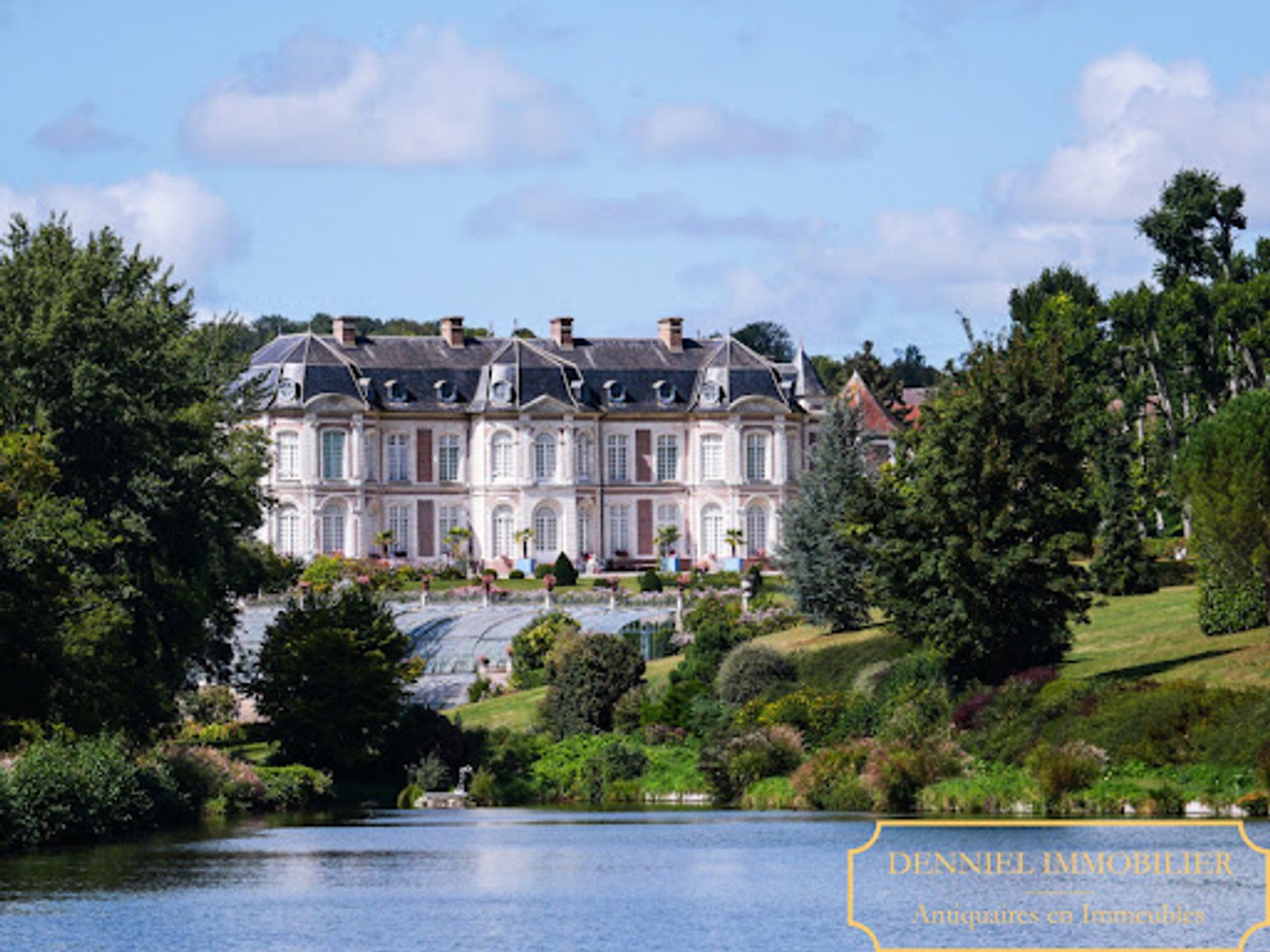 Maison 30 pièces 1500 m²