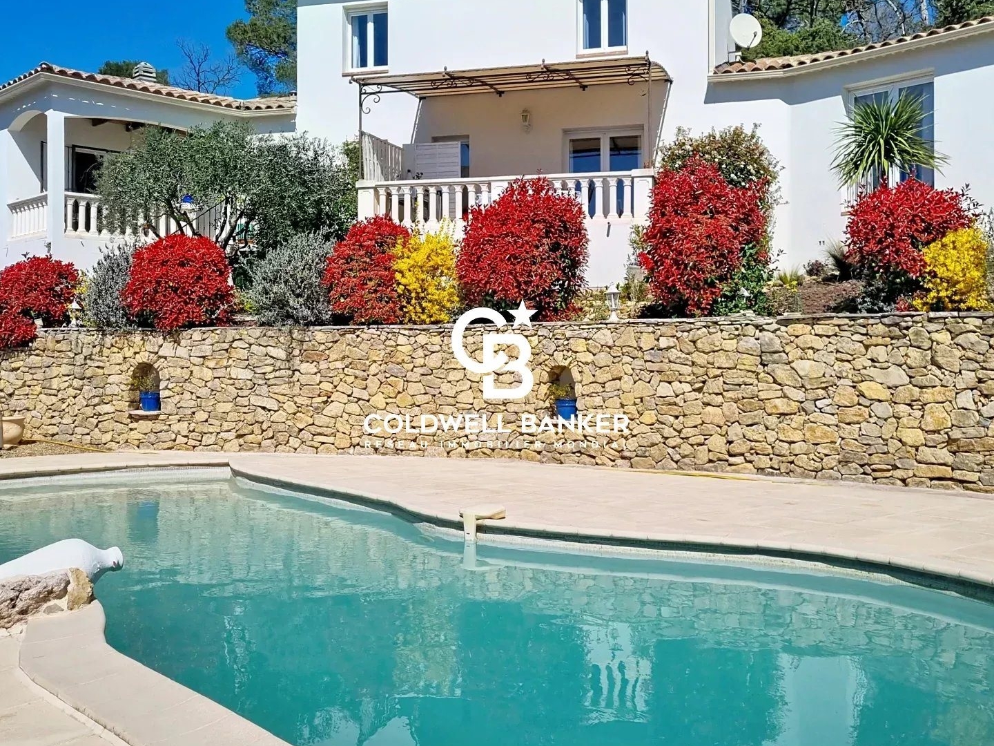 Maison à vendre - 12 pièces - 240m2 - Lorgues (83510)