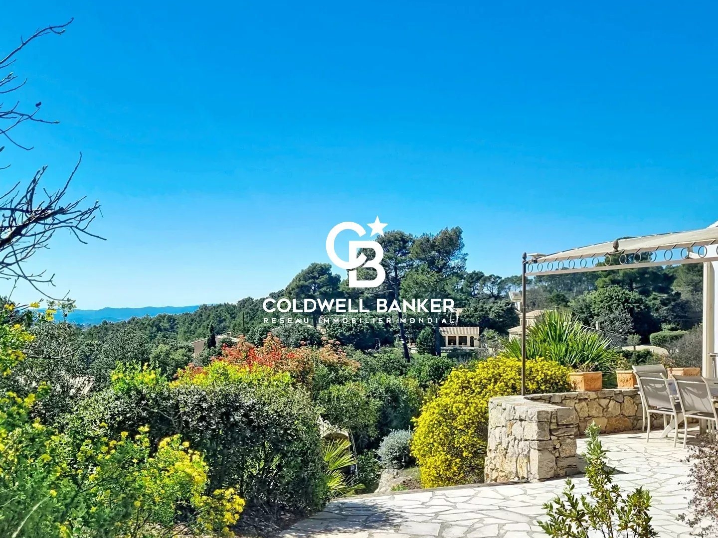 Maison à vendre - 12 pièces - 240m2 - Lorgues (83510)