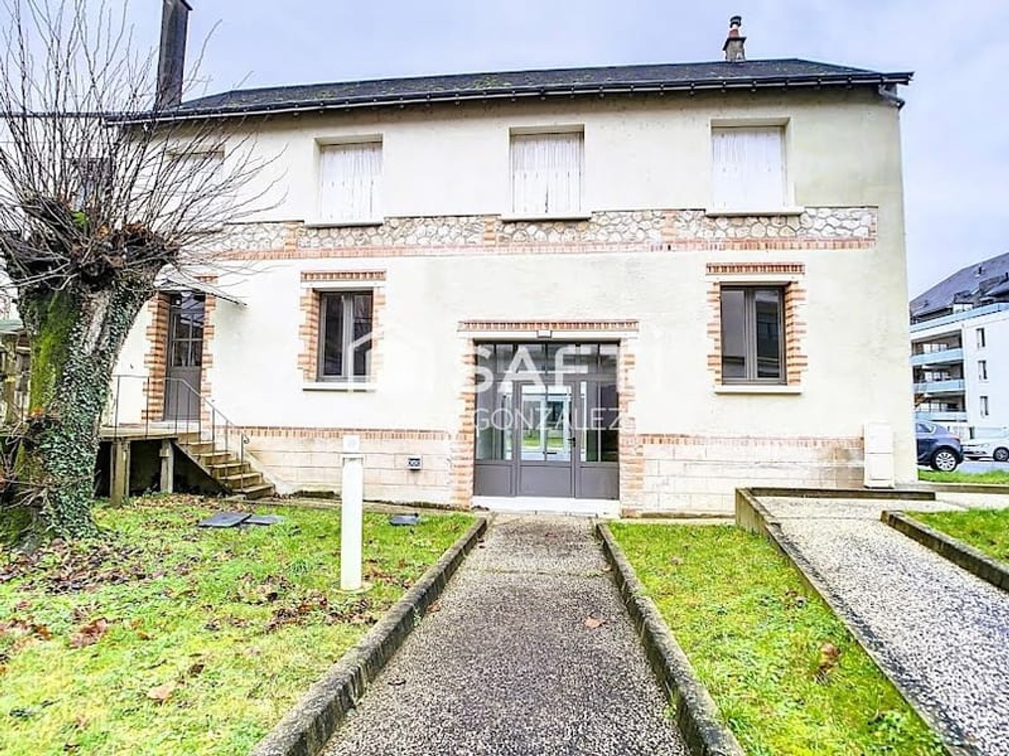 Maison 8 pièces 254 m²