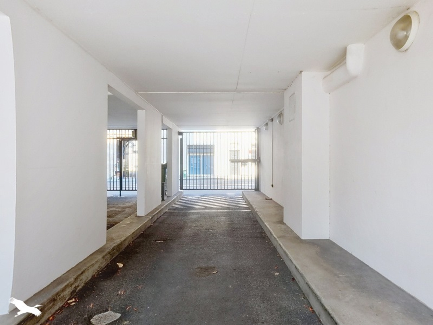 Parking / garage / box à vendre - 12m2 - Bordeaux (33000)